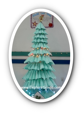 A Christmas Tree Made of Tissue Napkins at Immanuel Hospital, Bandung. A Christmas Tree Made of Tissue Napkins at Immanuel Hospital, Bandung.
