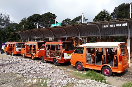 Ontang Anting, the shuttles that transport visitors from the lower to the upper parking lot. Ontang Anting, the shuttles that transport visitors from the lower to the upper parking lot.