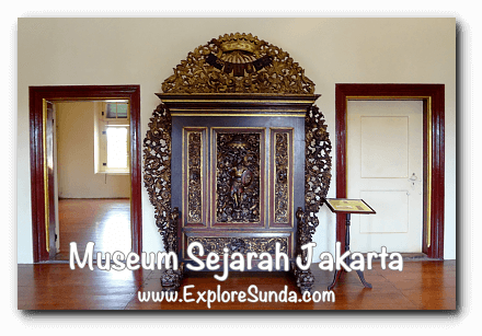 Antique furnitures at Jakarta History Museum Antique furnitures at Jakarta History Museum