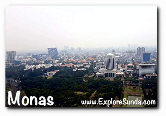 View from the observation deck of Monas, the Presidential Palace looks tiny from up here. View from the observation deck of Monas, the Presidential Palace looks tiny from up here.