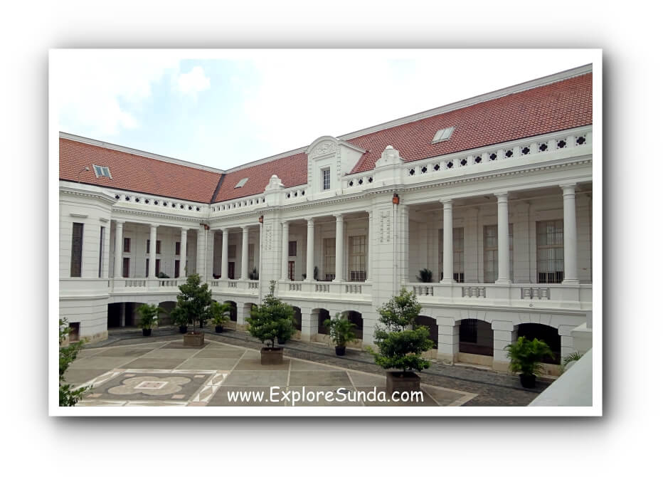 Enclosed courtyard of Museum Bank Indonesia in Kota Tua Jakarta