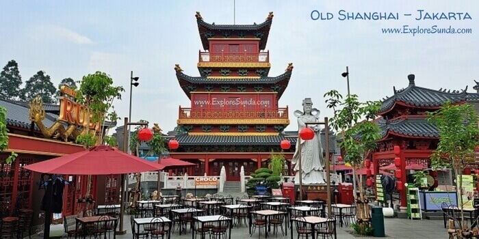 The pagoda and the statue of Sea Goddess Mazu -Tian Shang Sheng Mu - are the centerpiece of Old Shanghai. The pagoda and the statue of Sea Goddess Mazu -Tian Shang Sheng Mu - are the centerpiece of Old Shanghai.