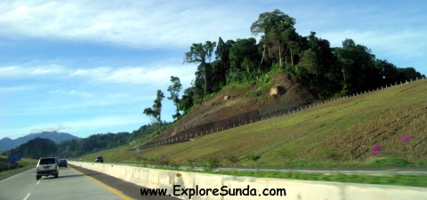 Purbaleunyi Toll Road - a road trip from Jakarta to Bandung. Purbaleunyi Toll Road - a road trip from Jakarta to Bandung.