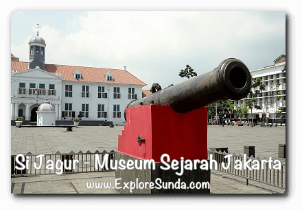 Si Jagur, the famous canon at Fatahillah square Si Jagur, the famous canon at Fatahillah square