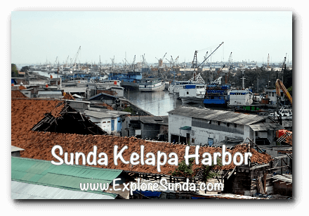 Sunda Kelapa harbor, view from the top floor of Menara Syahbandar Sunda Kelapa harbor, view from the top floor of Menara Syahbandar