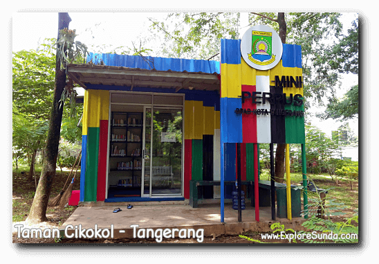 A mini library in Cikokol Garden, Tangerang