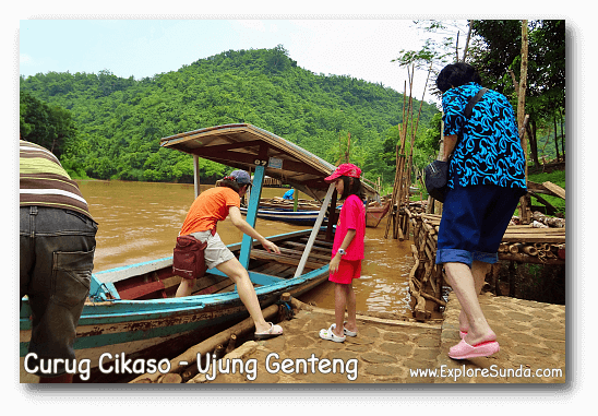 A boat trip to Curug Cikaso [Cikaso Waterfall] - Ujung Genteng.