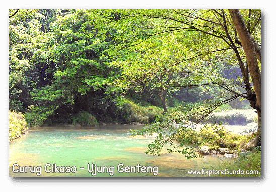The beautiful riverbank on the way to Cikaso waterfall - Ujung Genteng. The beautiful riverbank on the way to Cikaso waterfall - Ujung Genteng.