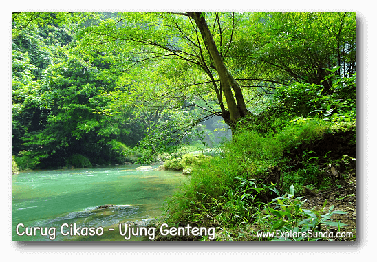 The beautiful riverbank on the way to Cikaso waterfall - Ujung Genteng. The beautiful riverbank on the way to Cikaso waterfall - Ujung Genteng.