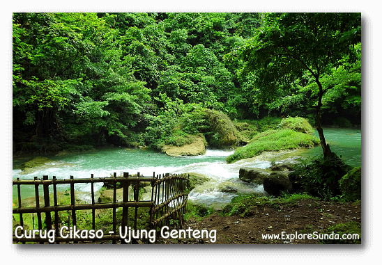 The beautiful riverbank on the way to Cikaso waterfall - Ujung Genteng. The beautiful riverbank on the way to Cikaso waterfall - Ujung Genteng.