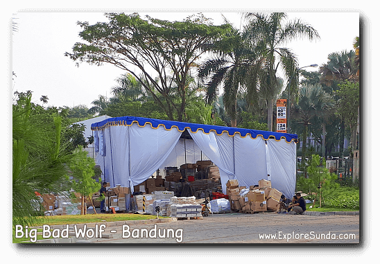 The unpacked books stored in the lawn, ready to be sold at Big Bad Wolf Bandung. The unpacked books stored in the lawn, ready to be sold at Big Bad Wolf Bandung.
