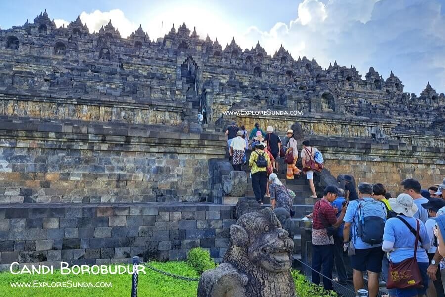 Candi Borobudur – Borobudur Temple