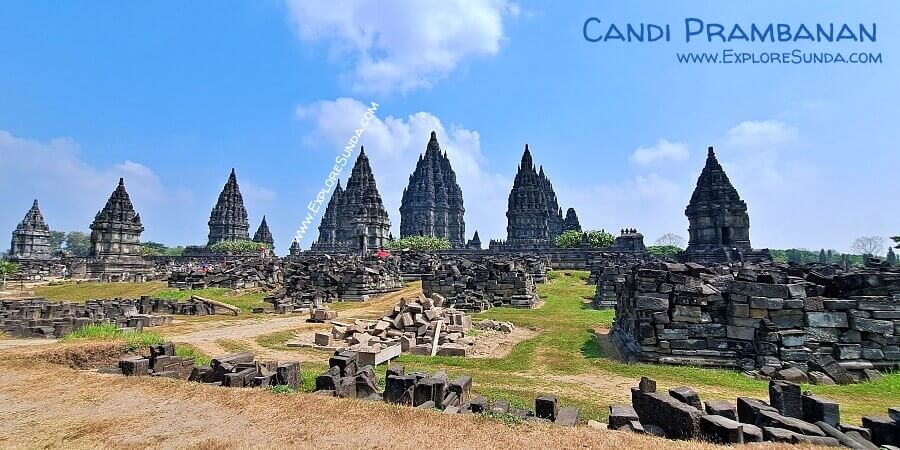Candi Prambanan with three of its completely renovated Pervara temples. Candi Prambanan with three of its completely renovated Pervara temples.