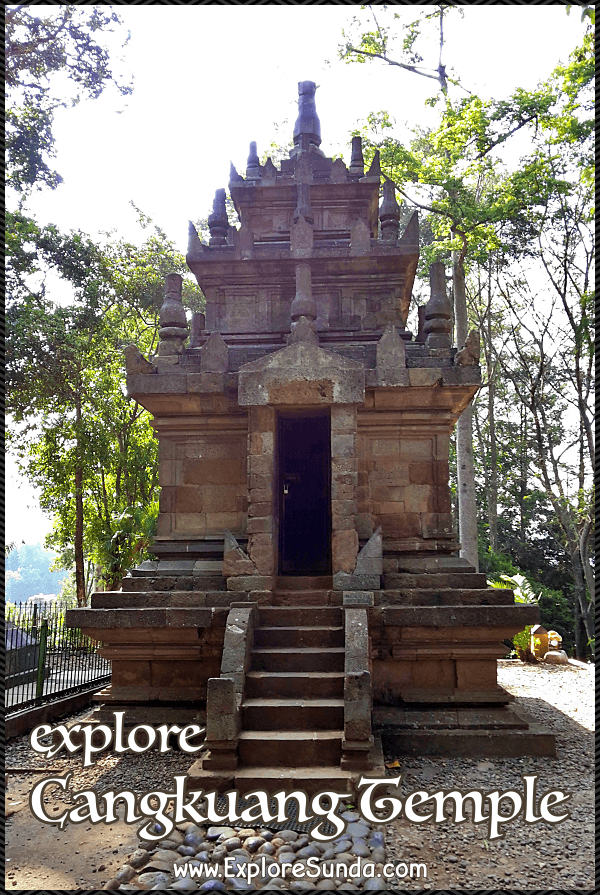 Explore Candi Cangkuang, The Hindu Temple on the lake in Leles, Garut, WestJava | Ride getek to visit Cangkuang temple, its museum, and the traditional village of Kampung Pulo.  | #ExploreSunda