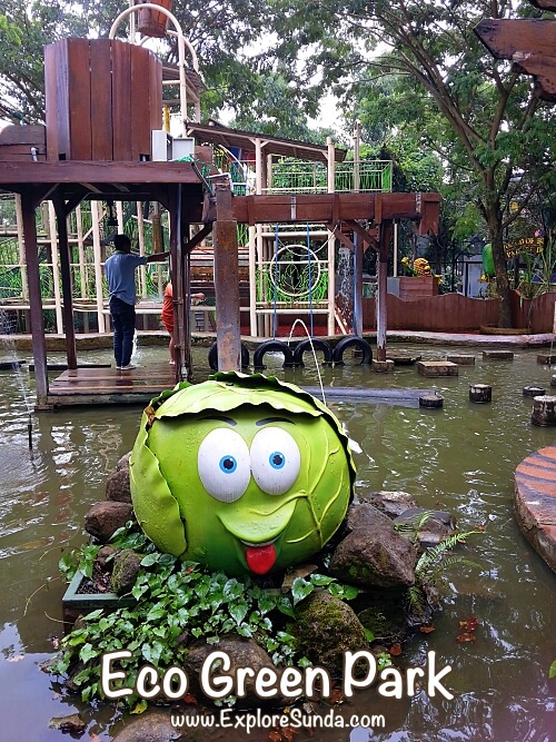 Pass through the obstacles in Water Outbound or get wet! :) – Eco Green Park