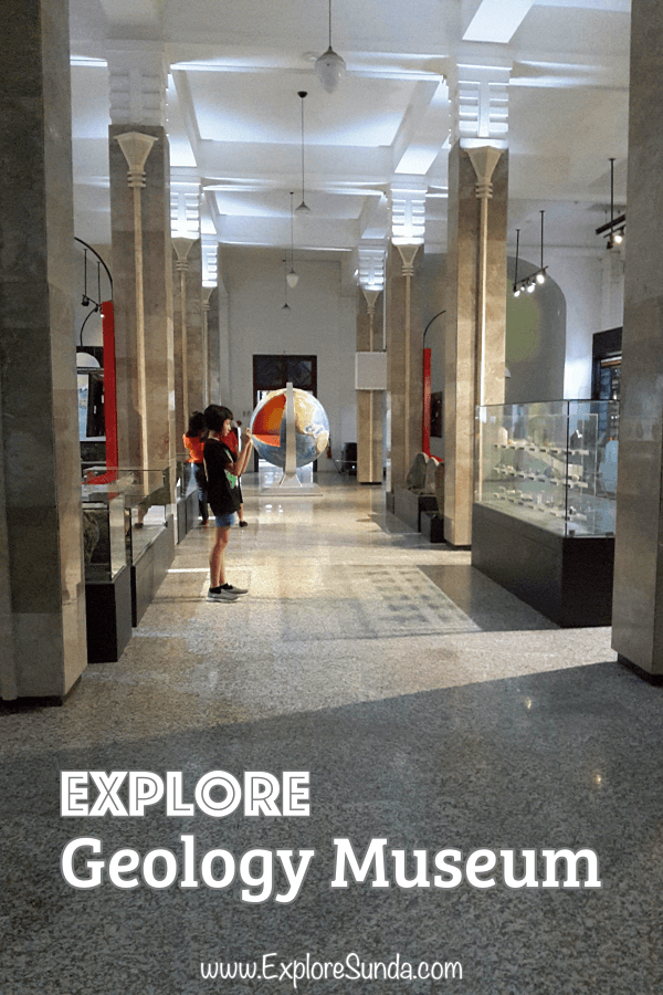 Geology Museum in Bandung is the best museum to answer your curiosity on fossils, crystals, rocks and minerals. Meet T-Rex, Blora Elephant and Homo Erectus.