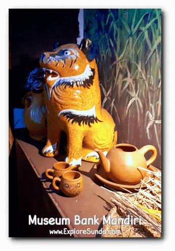 Piggybank or tigerbank? ;-) The display of various piggybanks in Museum Bank Mandiri at Kota Tua Jakarta