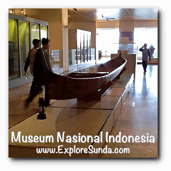 Traditional boat - a collection of Museum Gajah (The National Museum of Indonesia), Jakarta Traditional boat - a collection of Museum Gajah (The National Museum of Indonesia), Jakarta