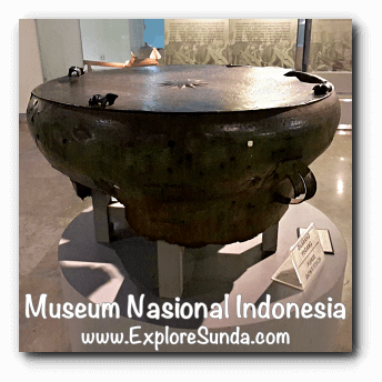 Nekara, a bronze kettle drum from Rote, East Nusa Tenggara - a collection of Museum Gajah (The National Museum of Indonesia), Jakarta Nekara, a bronze kettle drum from Rote, East Nusa Tenggara - a collection of Museum Gajah (The National Museum of Indonesia), Jakarta
