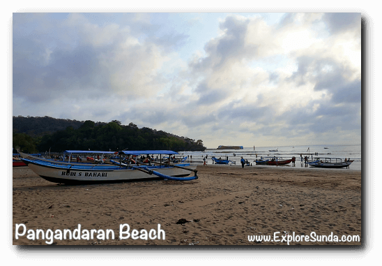 Boats available for hire to sail to Pasir Putih, Pangandaran Boats available for hire to sail to Pasir Putih, Pangandaran