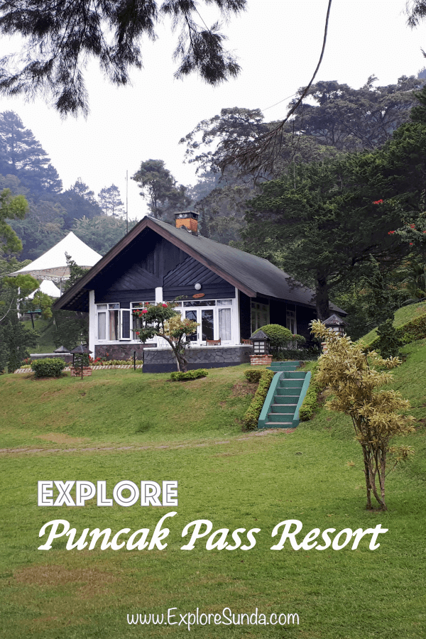 See, feel, and taste the glimpse of the old days in Puncak Pass Resort. Hang out in the restaurant with warm poffertjes and gorgeous view of the highland :) 