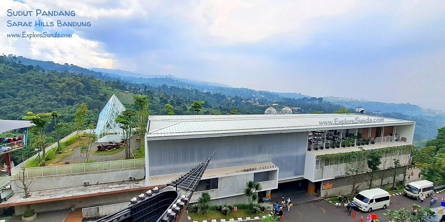 Sudut Pandang has two sections: Sudut Rasa restaurant and Sudut Cerita.