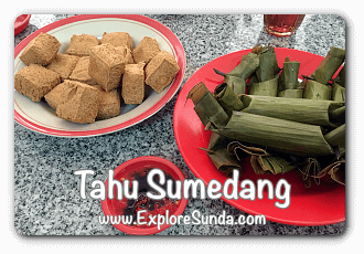 The famous and delicious tofu from Sumedang. The famous and delicious tofu from Sumedang.
