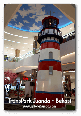 A decorative lighthouse in the middle of TransPark Juanda, Bekasi A decorative lighthouse in the middle of TransPark Juanda, Bekasi